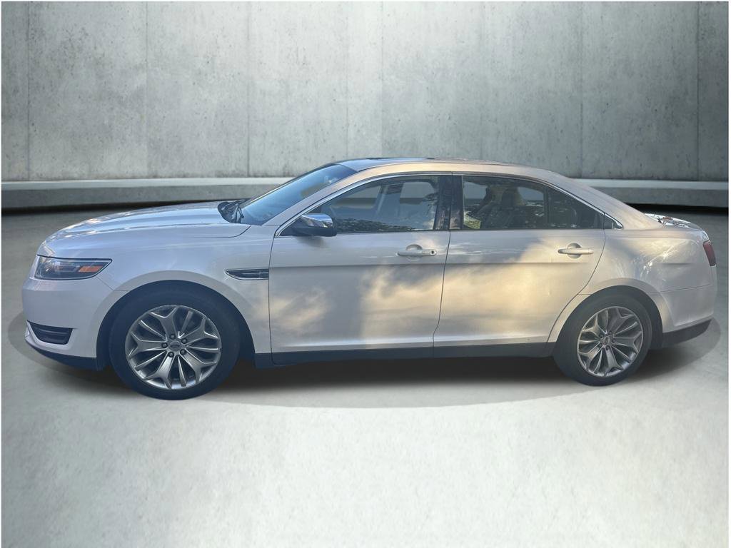 Used 2019 Ford Taurus Limited FWD image 2
