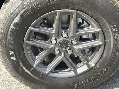 New 2026 Jeep Gladiator Sport image 15