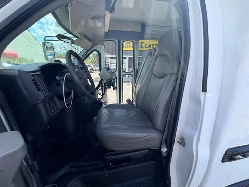 Used 2006 Chevrolet Express 3500 w/ School Bus Package image 13