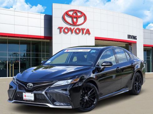 Used 2024 Toyota Camry XSE FWD image 1