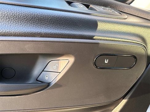 New 2025 Mercedes-Benz Sprinter 2500 image 28