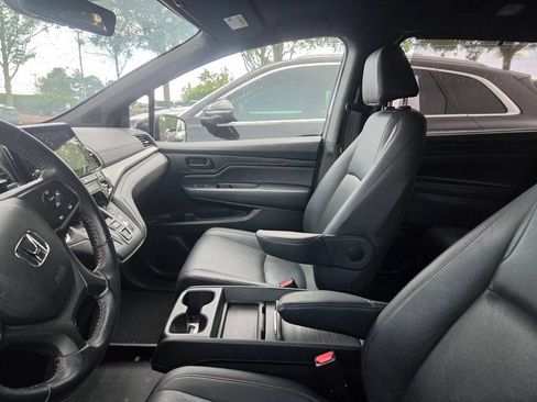 Used 2023 Honda Odyssey Sport image 9