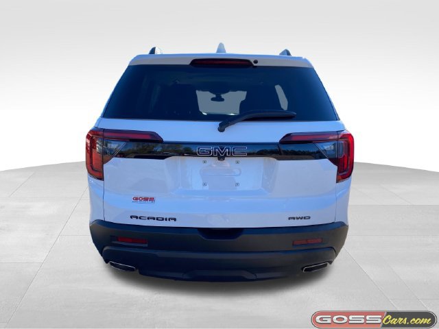 Used 2023 GMC Acadia SLE w/ Driver Convenience Package AWD/4WD image 4