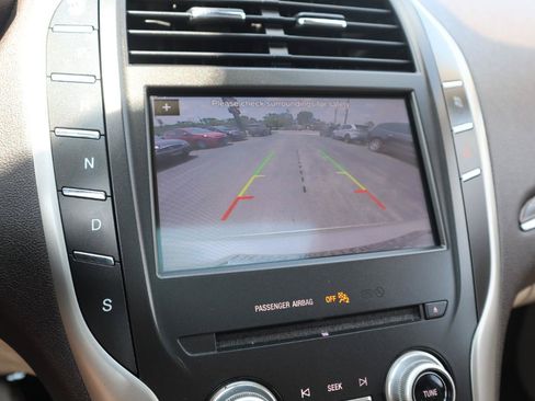 Used 2017 Lincoln MKC Reserve w/ Lincoln MKC Climate Package AWD/4WD image 23