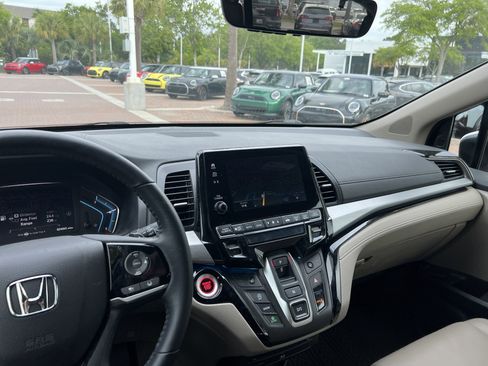Used 2023 Honda Odyssey Touring image 30