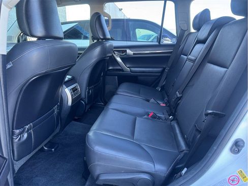Used 2014 Lexus GX 460 image 22