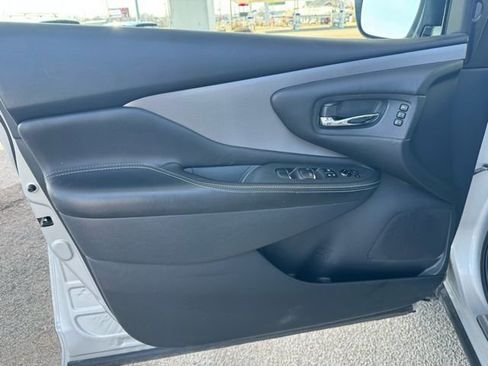 Used 2023 Nissan Murano SL w/ SL Moonroof Package image 19