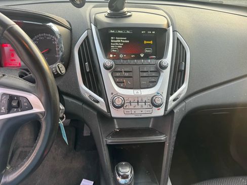 Used 2017 GMC Terrain SLE w/ Convenience Package image 16