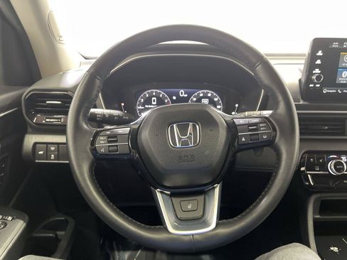 Used 2025 Honda Pilot Elite image 14