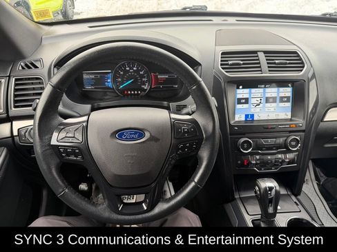Used 2018 Ford Explorer XLT w/ Equipment Group 202A image 16