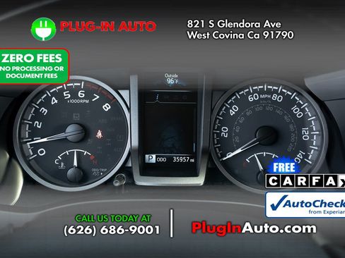 Used 2021 Toyota Tacoma SR5 RWD image 25