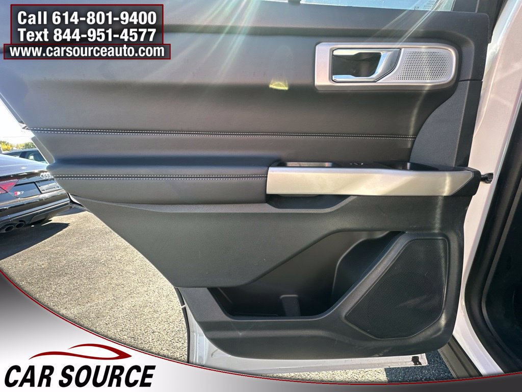 Used 2024 Ford Explorer Limited w/ Limited Technology Package AWD/4WD image 26