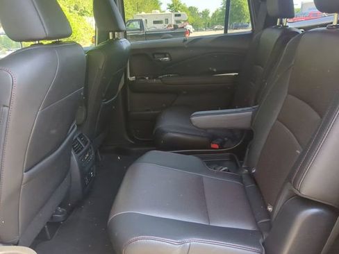 Certified 2020 Honda Pilot Black Edition image 13