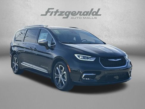 New 2026 Chrysler Pacifica Pinnacle FWD image 1