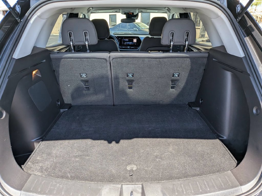 Used 2025 Chevrolet TrailBlazer LT AWD/4WD image 28