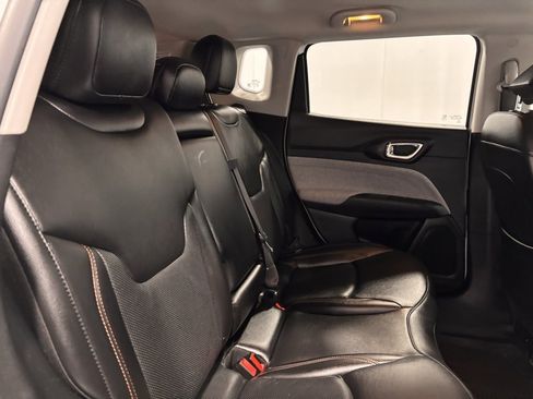 Used 2022 Jeep Compass Latitude image 24