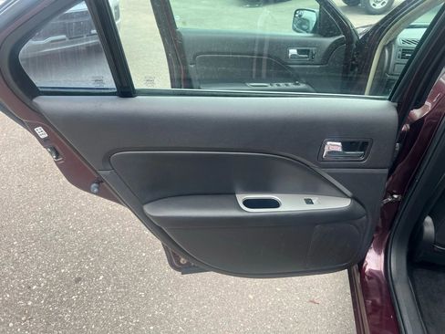 Used 2011 Ford Fusion SEL w/ 301A Rapid Spec Order Code image 32