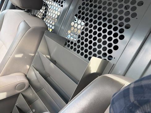 Used 2019 Nissan NV 3500 S image 28