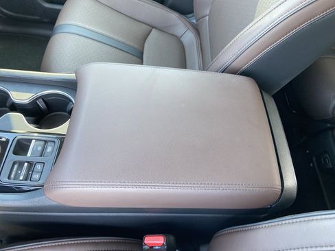 Used 2025 Honda Pilot Elite image 46