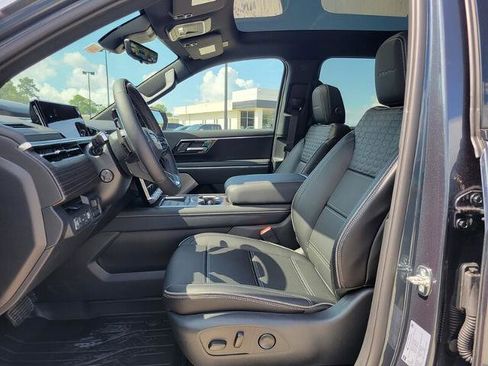 New 2025 GMC Sierra EV Denali image 24