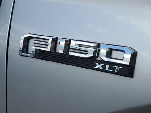 Used 2017 Ford F150 XLT w/ Trailer Tow Package AWD/4WD image 6