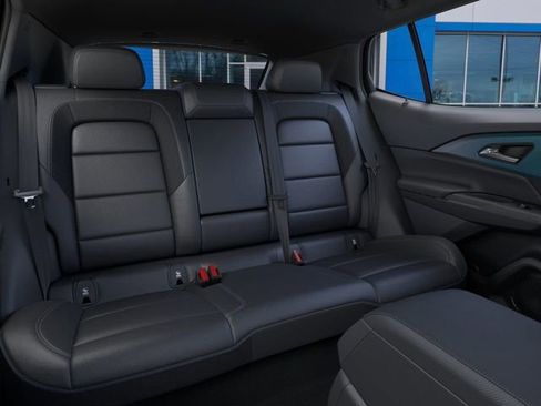 New 2026 Chevrolet Equinox EV LT image 17