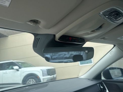 Used 2019 Volvo S60 T6 Momentum w/ Multimedia Package image 6