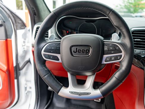Used 2019 Jeep Grand Cherokee Trackhawk AWD/4WD image 35