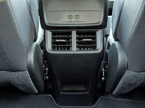 Certified 2025 Chevrolet Equinox LT image 17