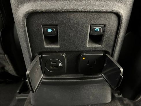 Used 2023 Ford Bronco Wildtrak AWD/4WD image 43