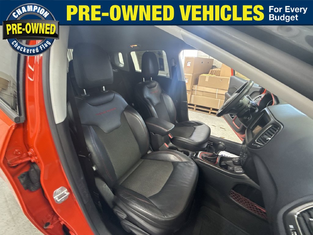 Used 2018 Jeep Compass Trailhawk w/ Navigation Group AWD/4WD image 36