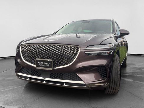 Used 2023 Genesis GV70 2.5T w/ Select Package AWD/4WD image 29