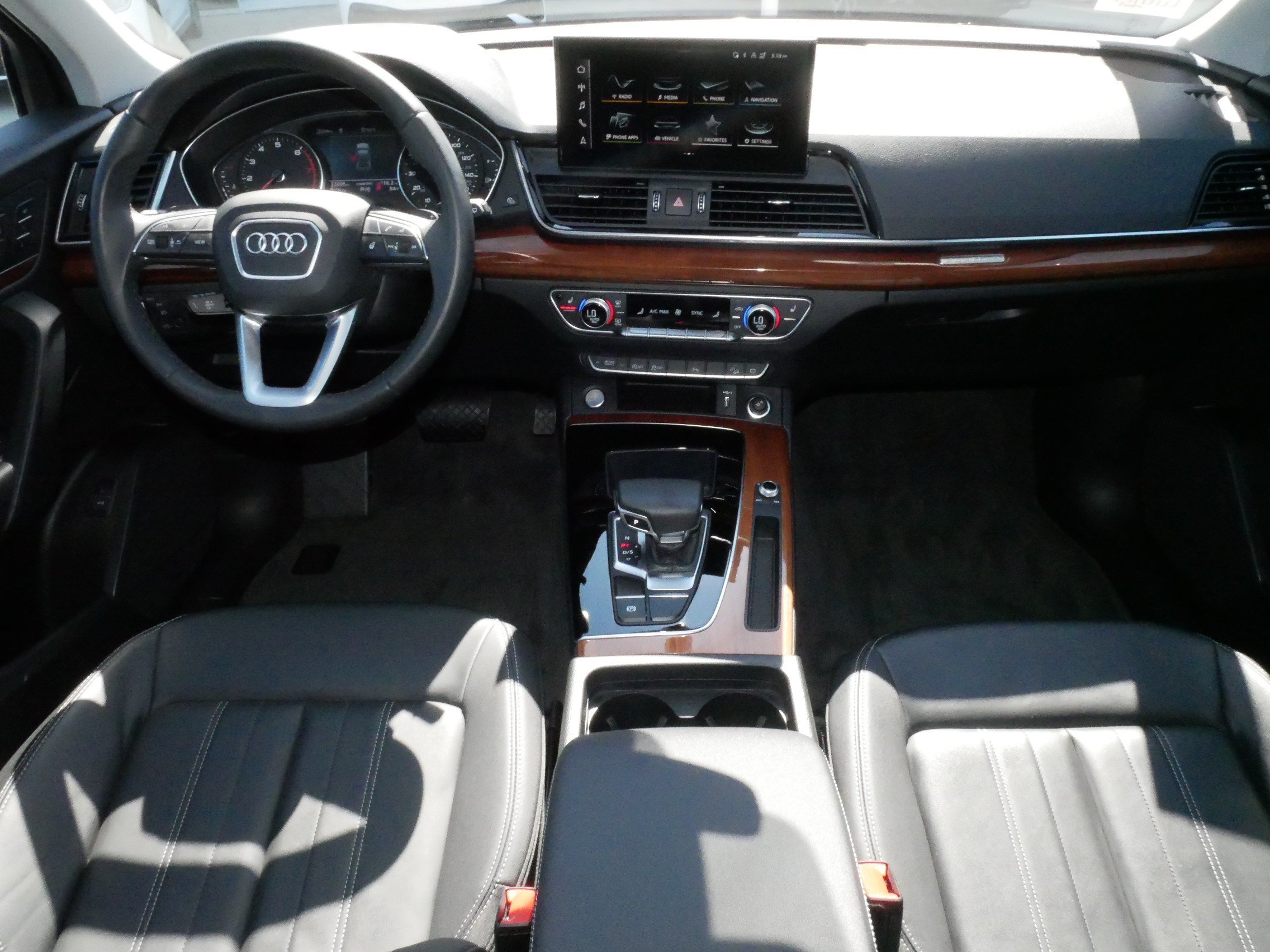 Used 2023 Audi Q5 2.0T Premium w/ Convenience Package AWD/4WD image 10