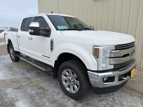Used 2019 Ford F350 Lariat w/ Lariat Ultimate Package image 2
