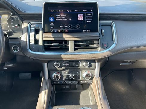 Used 2021 GMC Yukon XL SLT image 11