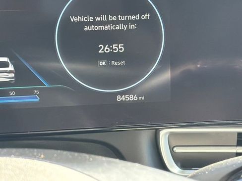 Used 2021 Hyundai Elantra Limited w/ Cargo Package image 19