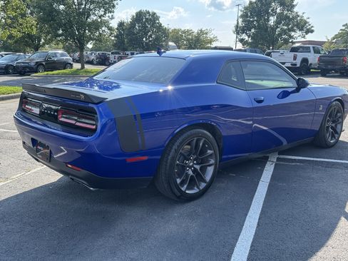 Used 2022 Dodge Challenger R/T Scat Pack w/ Driver Convenience Group RWD image 14