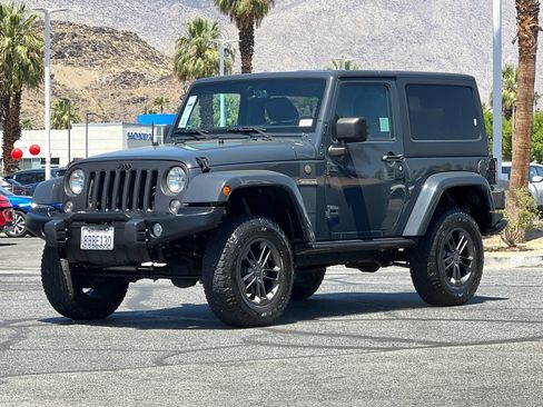 Used 2018 Jeep Wrangler Sport AWD/4WD image 7