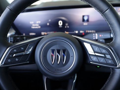 Used 2025 Buick Enclave Preferred image 11