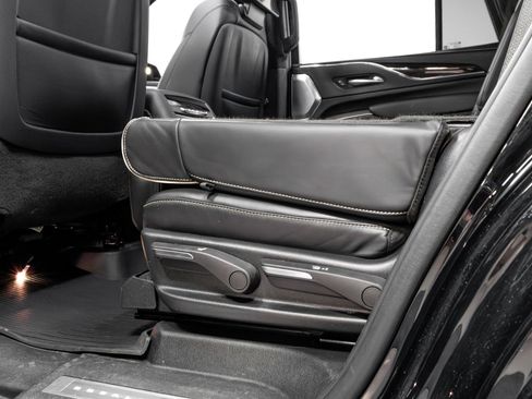 Used 2023 Cadillac Escalade Sport Platinum w/ LPO, ONYX Package image 35