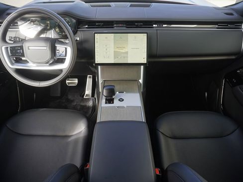 New 2026 Land Rover Range Rover SV AWD/4WD image 9