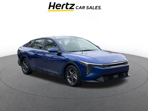 Used 2025 Kia K4 LXS image 1