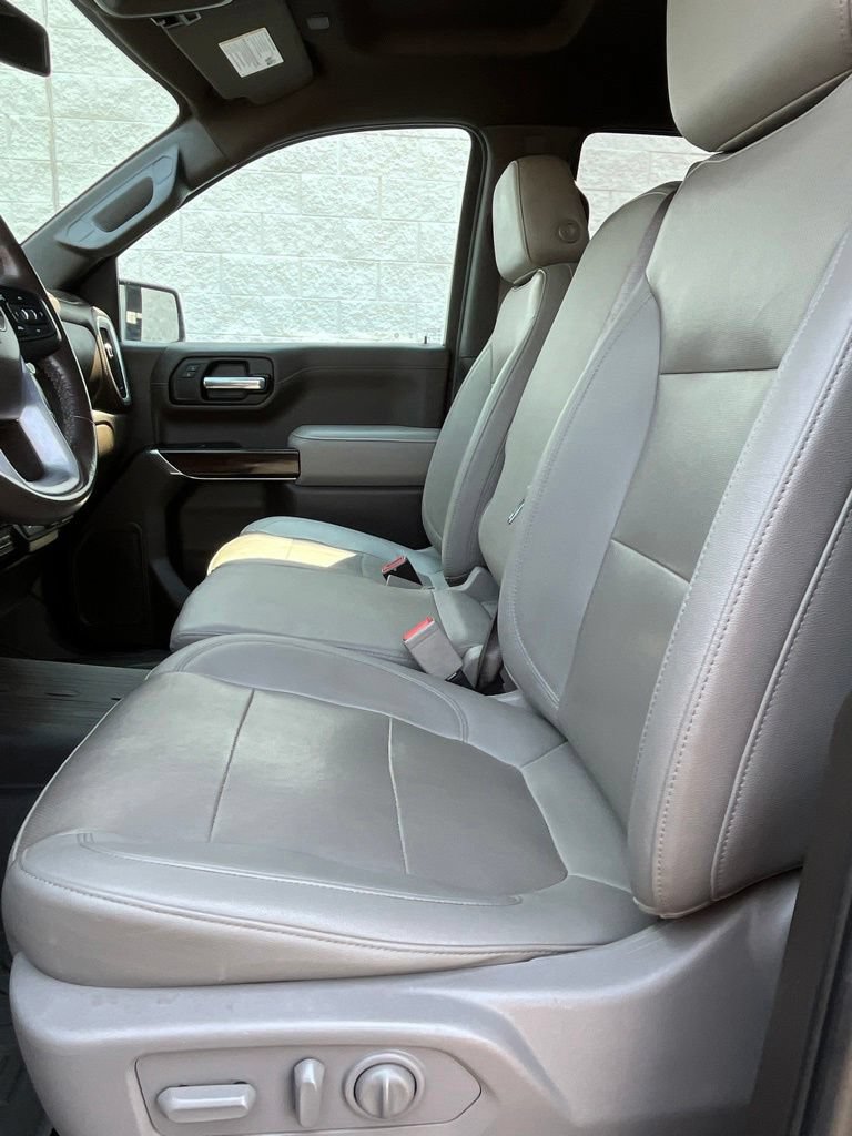 Used 2022 GMC Sierra 1500 SLT w/ Driver Alert Package II AWD/4WD image 9