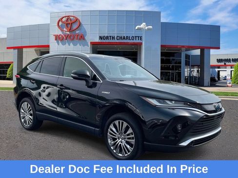 Used 2021 Toyota Venza XLE w/ Softex Package AWD/4WD image 1