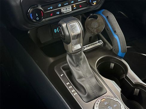 Used 2022 Ford Bronco Outer Banks image 17