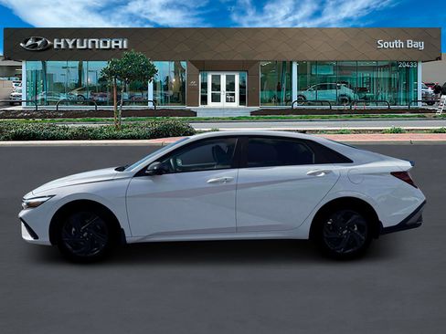 New 2026 Hyundai Elantra Sport image 3