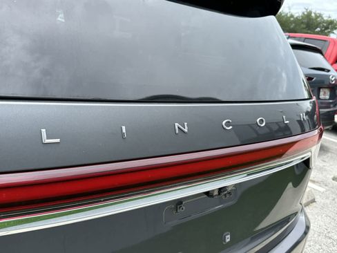 Used 2023 Lincoln Aviator Reserve AWD/4WD image 16