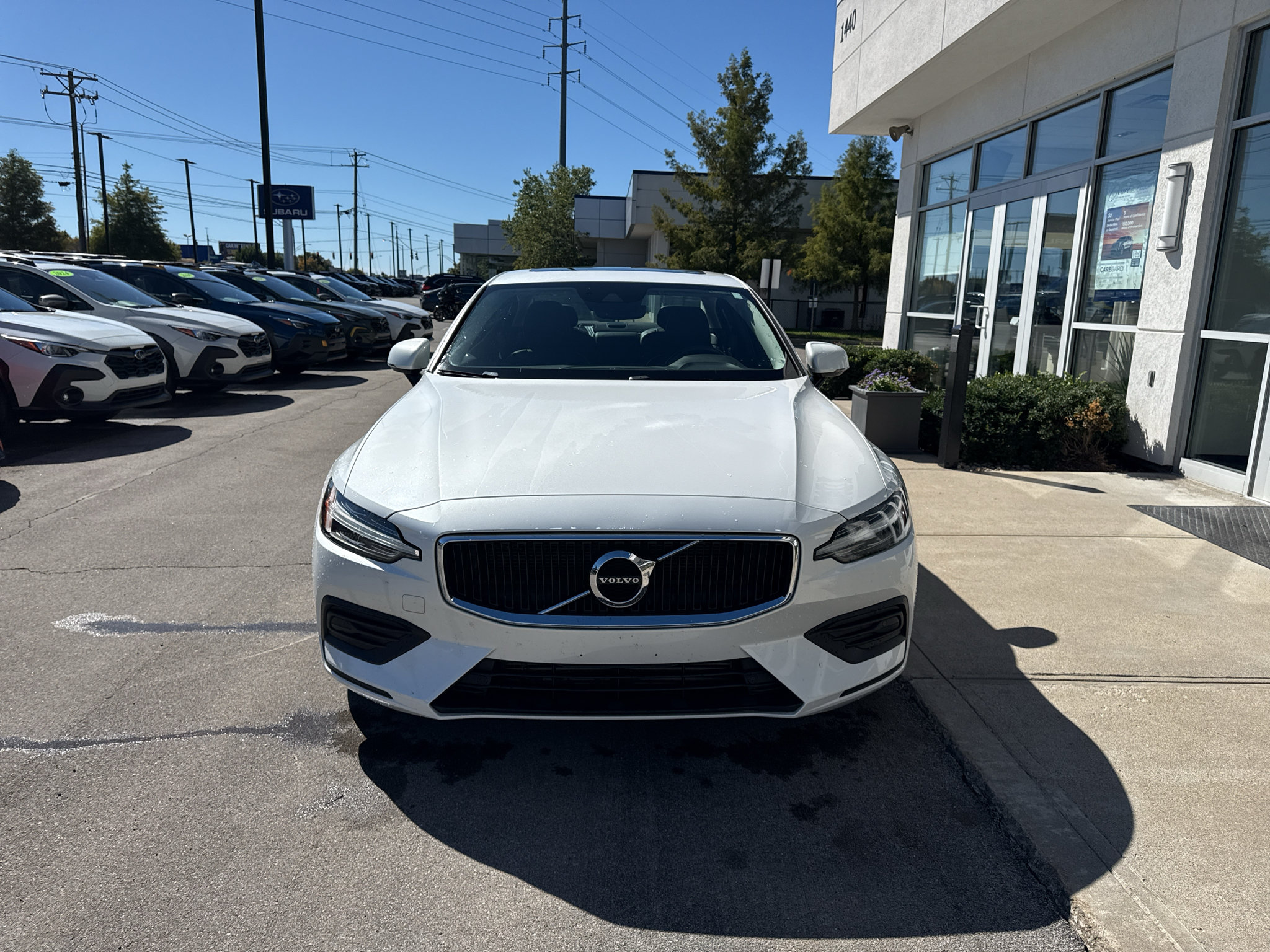 Used 2020 Volvo S60 T6 Momentum AWD/4WD image 8