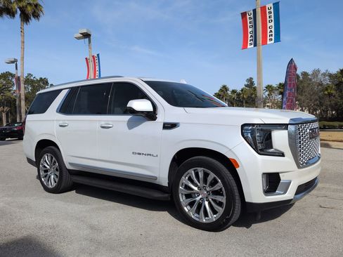 Used 2024 GMC Yukon Denali w/ Max Trailering Package image 2