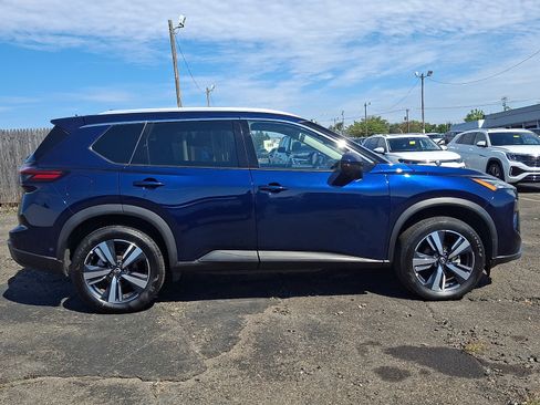 Used 2026 Nissan Rogue SL AWD/4WD image 8